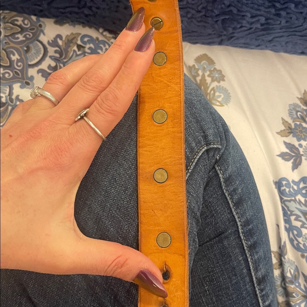 Louis Vuitton Monogram Cuff with Gold Accents
Genuine leather lined - Picture 3 of 3